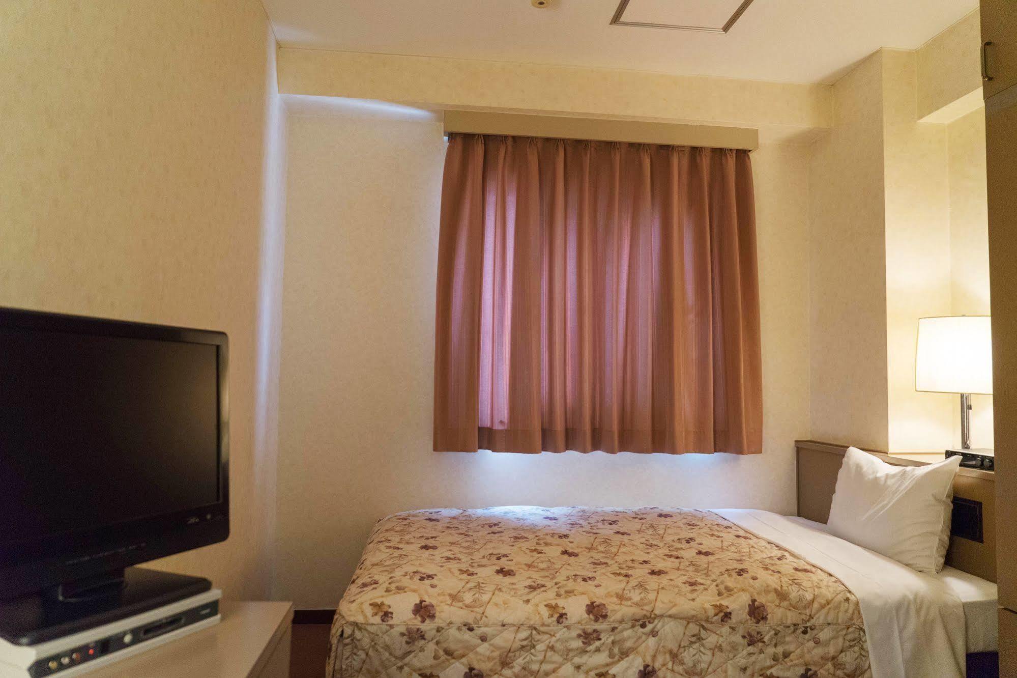 Sankei City Hotel Тіба Екстер'єр фото